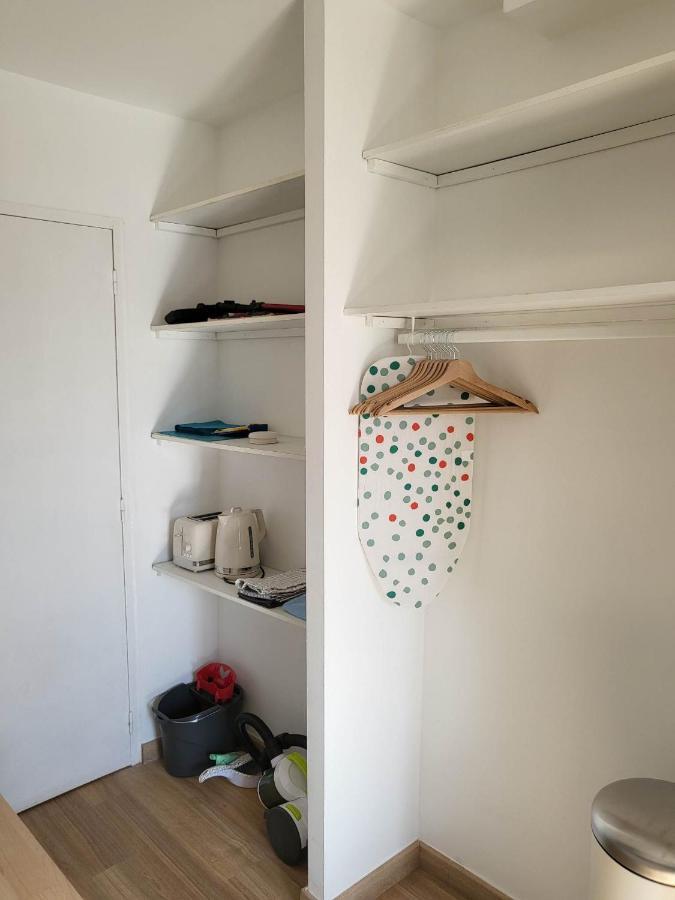 Studio Sur Le Port De Toulon Luaran gambar