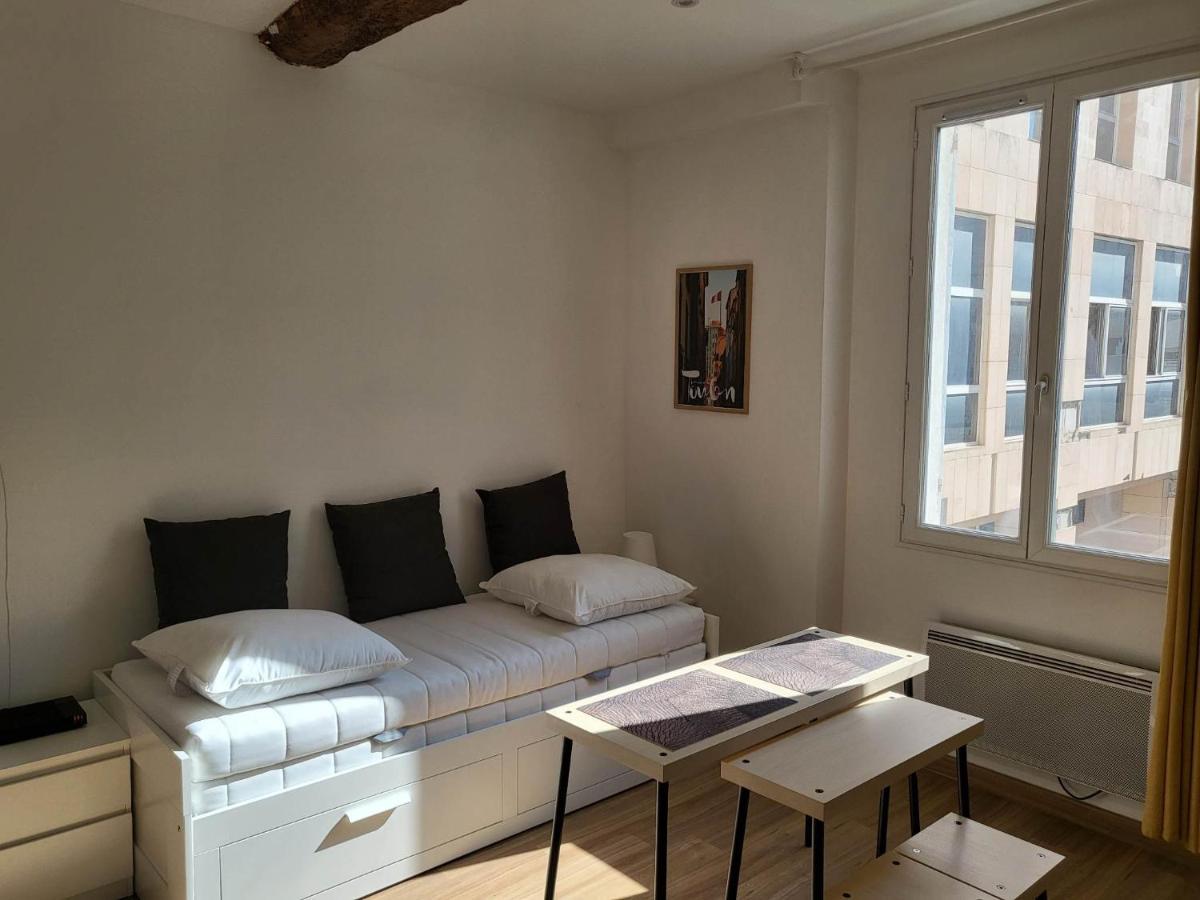 Studio Sur Le Port De Toulon Luaran gambar